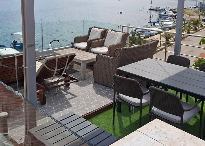 Luxury With Whirpool And Terace 50 M2 포세다르예